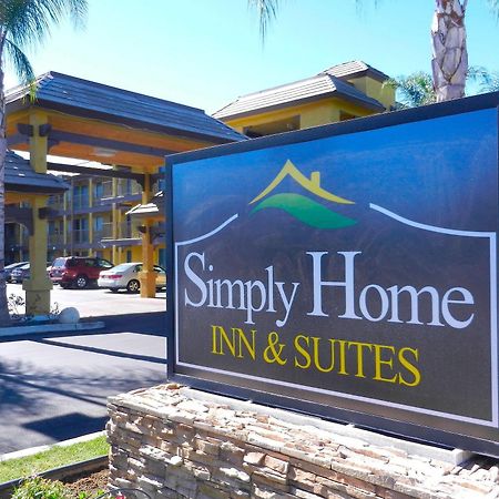 Simply Home Inn & Suites - Риверсайд Экстерьер фото
